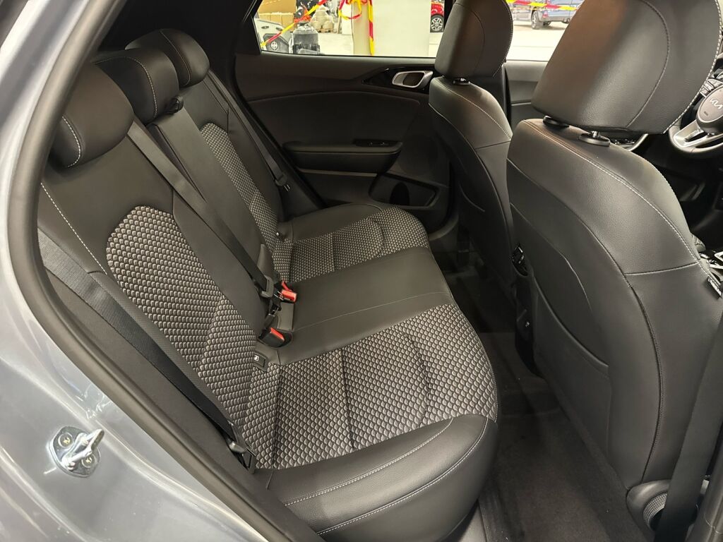 Kia XCeed 2026 Harmaa