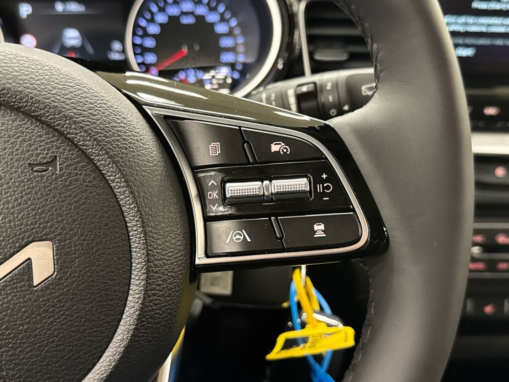 Kia XCeed 2026 Punainen