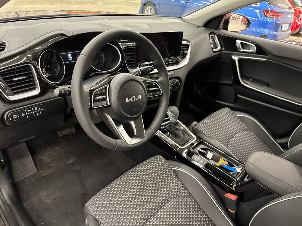 Kia XCeed 2026 Punainen