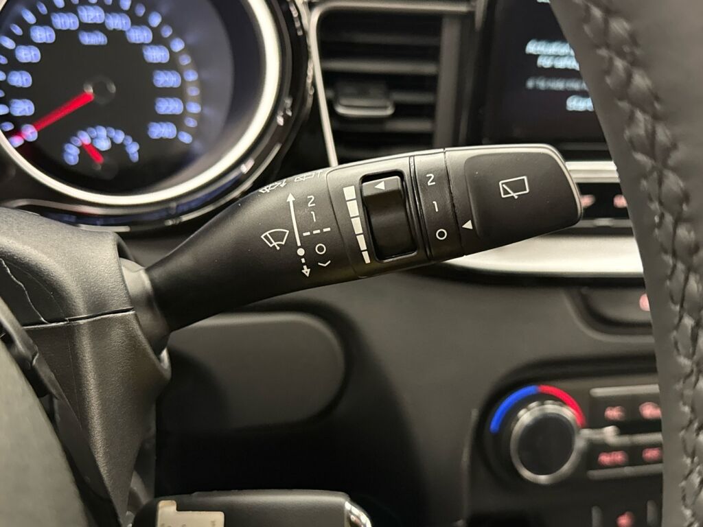 Kia XCeed 2026 Punainen