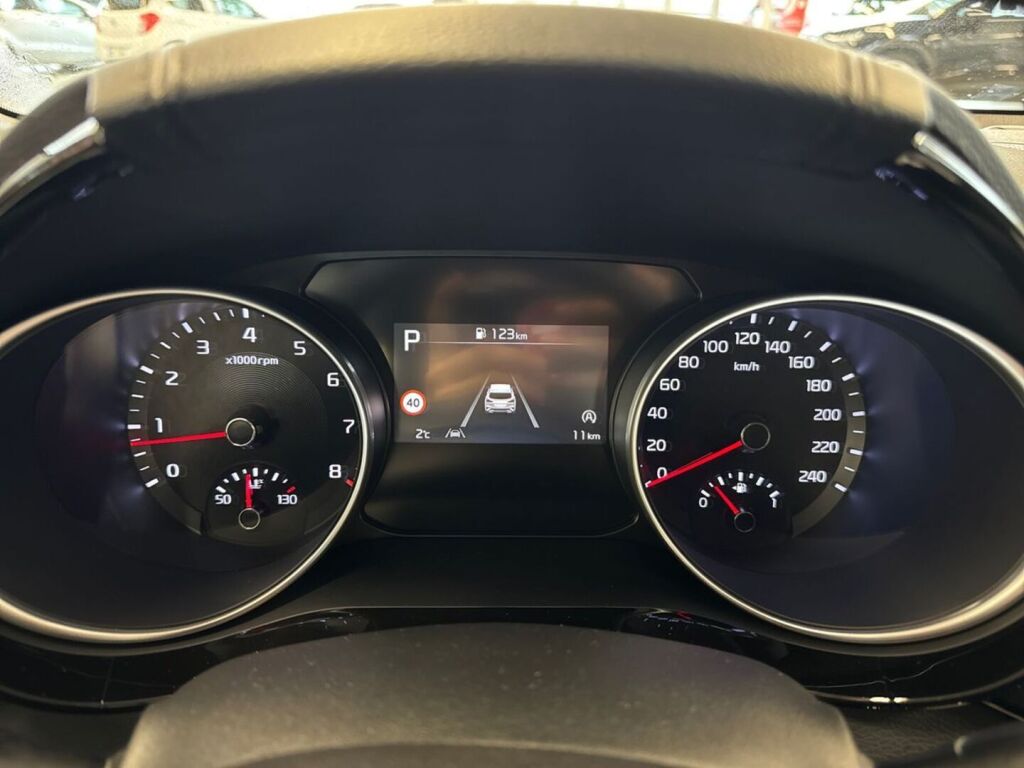 Kia XCeed 2026 Musta