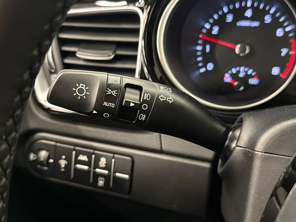 Kia XCeed 2026 Punainen