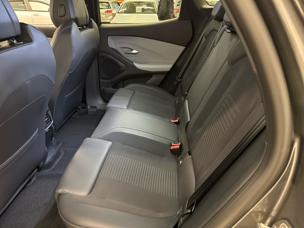 Ford Explorer 2026 Harmaa