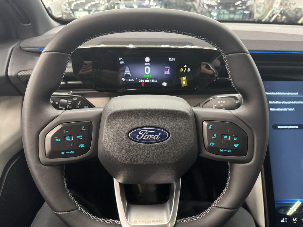 Ford Explorer 2026 Harmaa