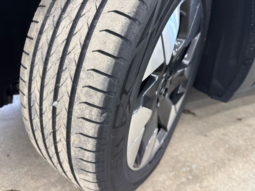 Ford Explorer 2026 Harmaa