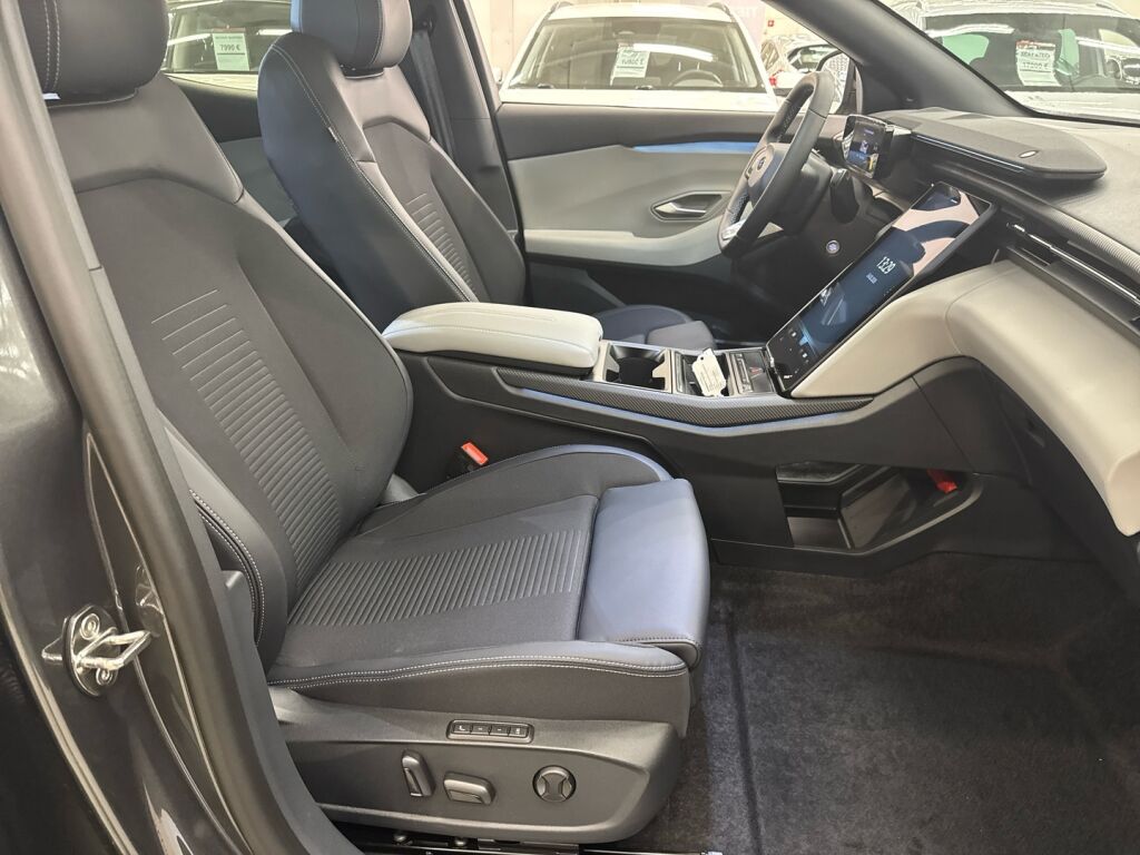 Ford Explorer 2026 Harmaa