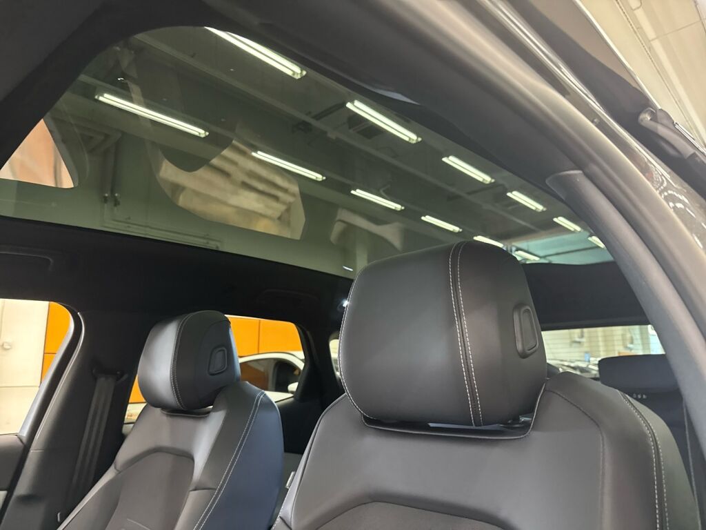 Ford Explorer 2026 Harmaa