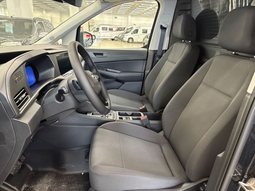 Ford Transit Connect 2026 Musta