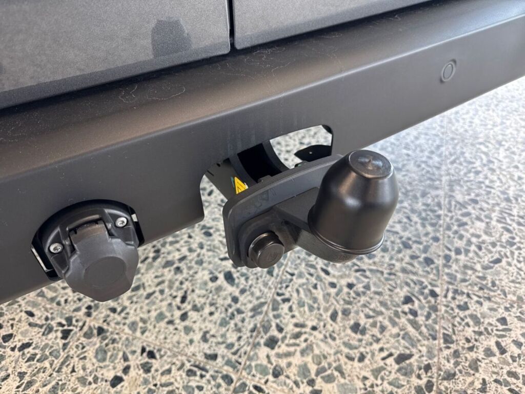 Ford Transit Custom 2026 Magnetic