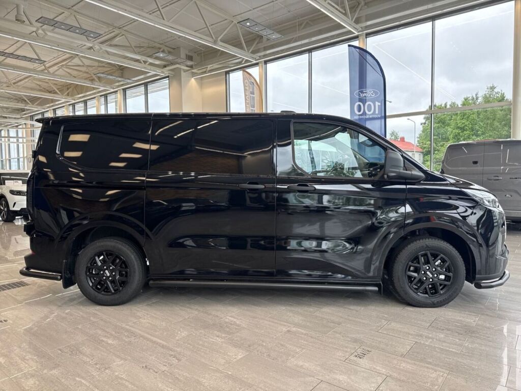 Ford Transit Custom 2026 Agate Black