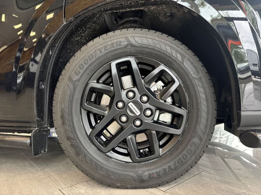 Ford Transit Custom 2026 Agate Black