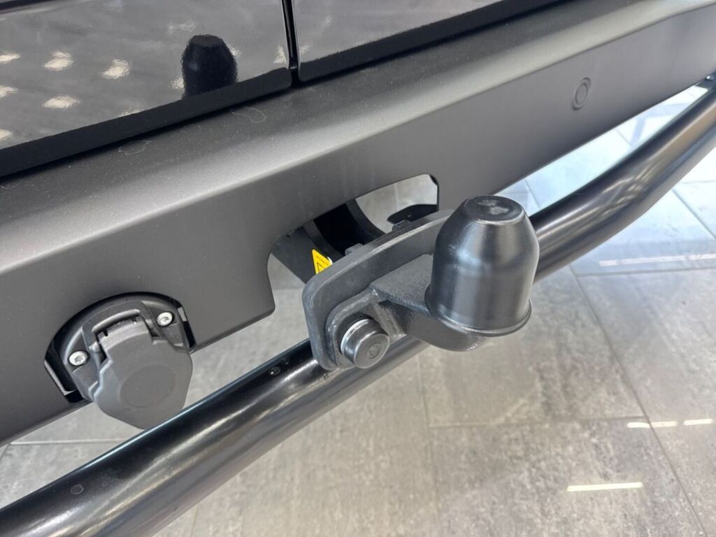 Ford Transit Custom 2026 Agate Black
