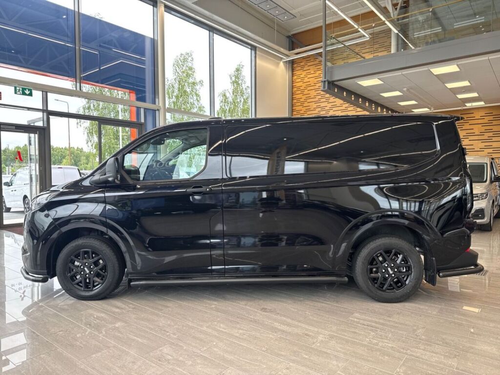 Ford Transit Custom 2026 Agate Black
