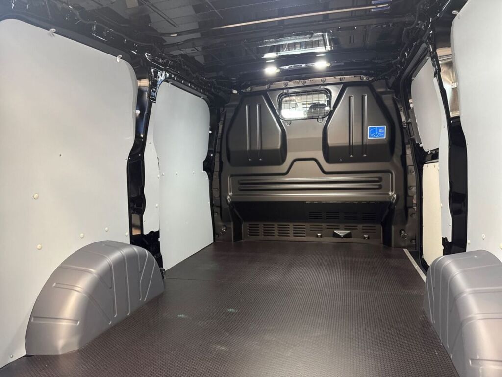 Ford Transit Custom 2026 Agate Black