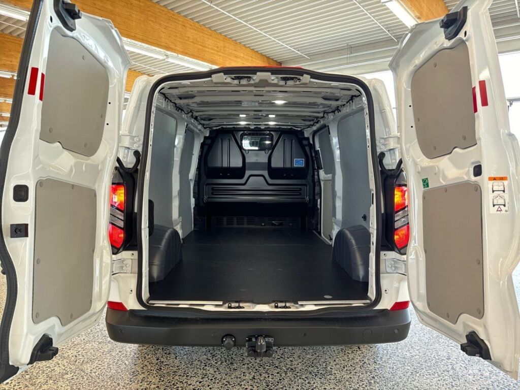 Ford Transit Custom 2026 Frozen White