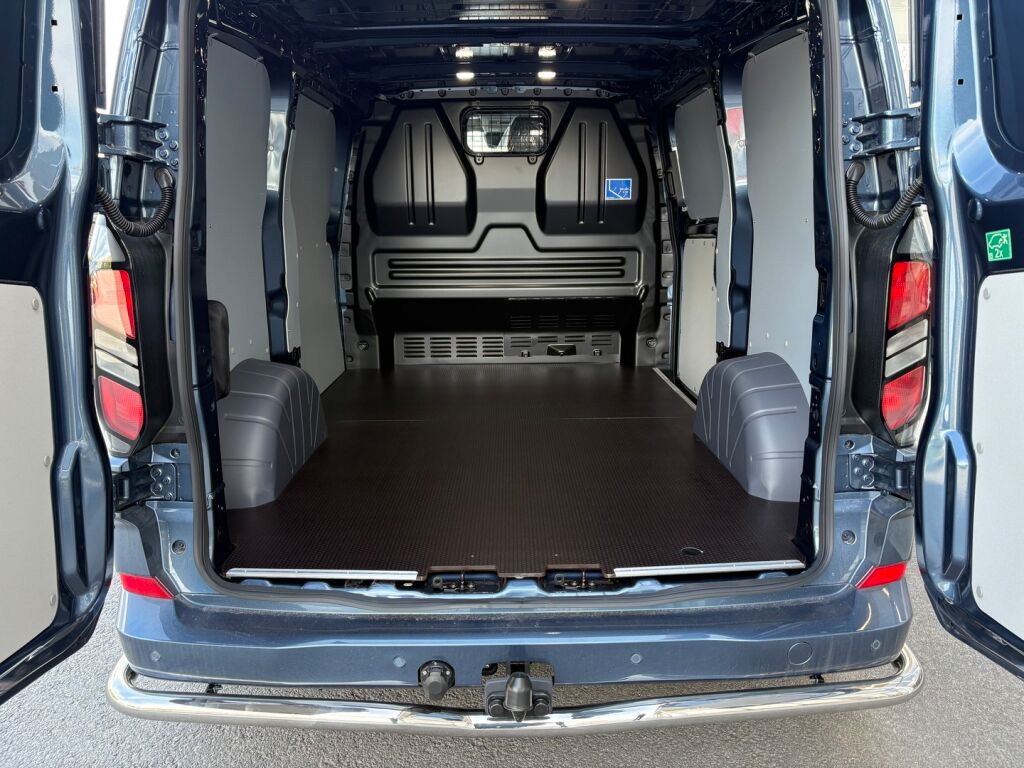 Ford Transit Custom 2026 Chrome Blue