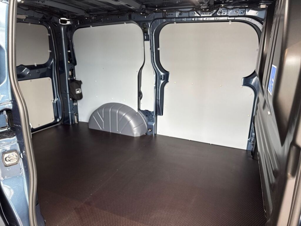 Ford Transit Custom 2026 Chrome Blue