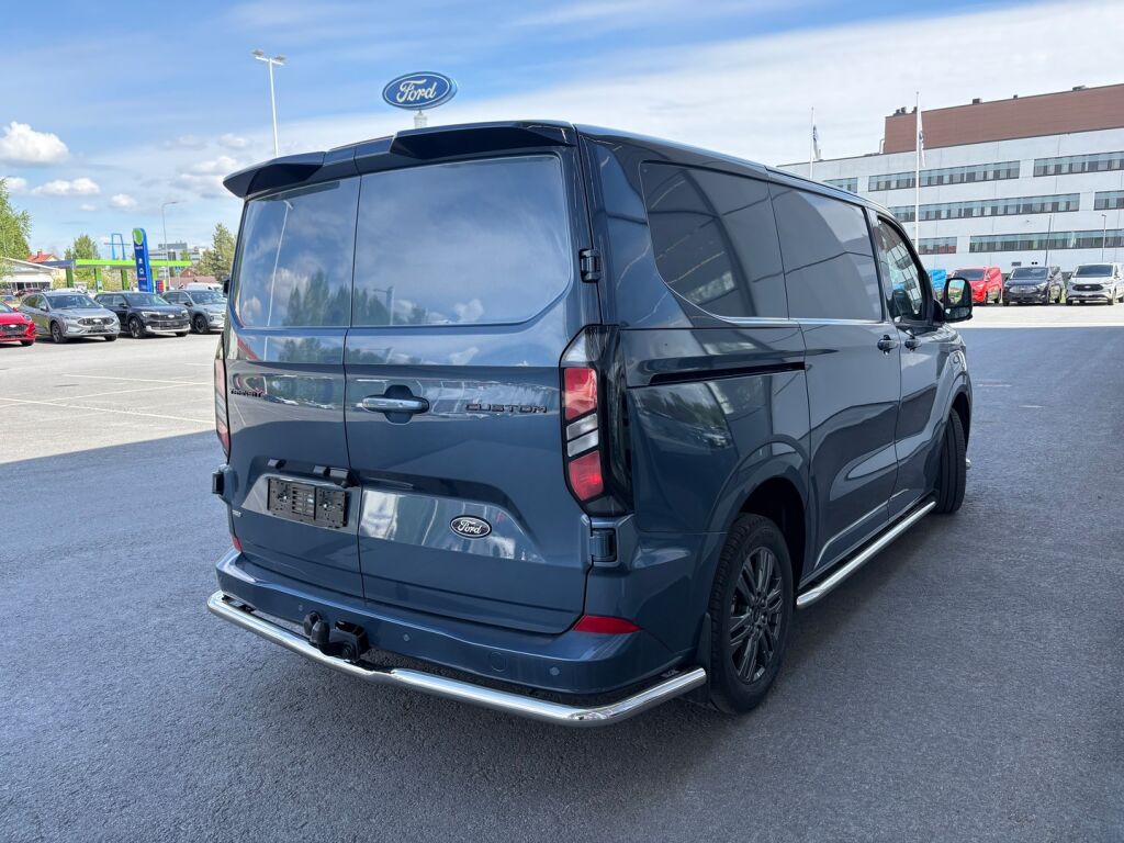 Ford Transit Custom 2026 Chrome Blue