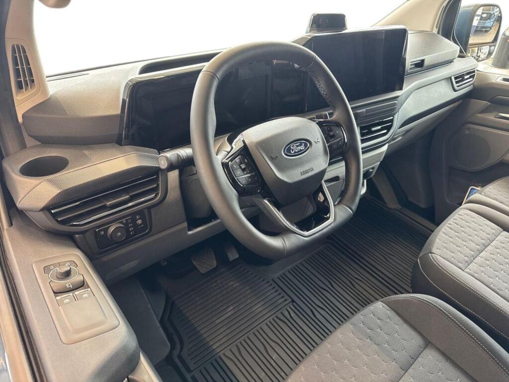 Ford Transit Custom 2026 Chrome Blue