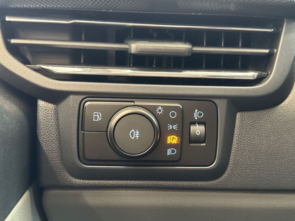 Ford Transit Custom 2026 Chrome Blue