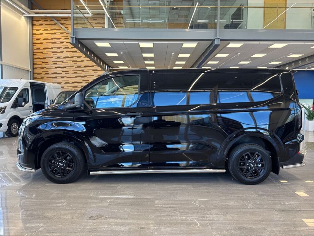 Ford Transit Custom 2026 Agate Black