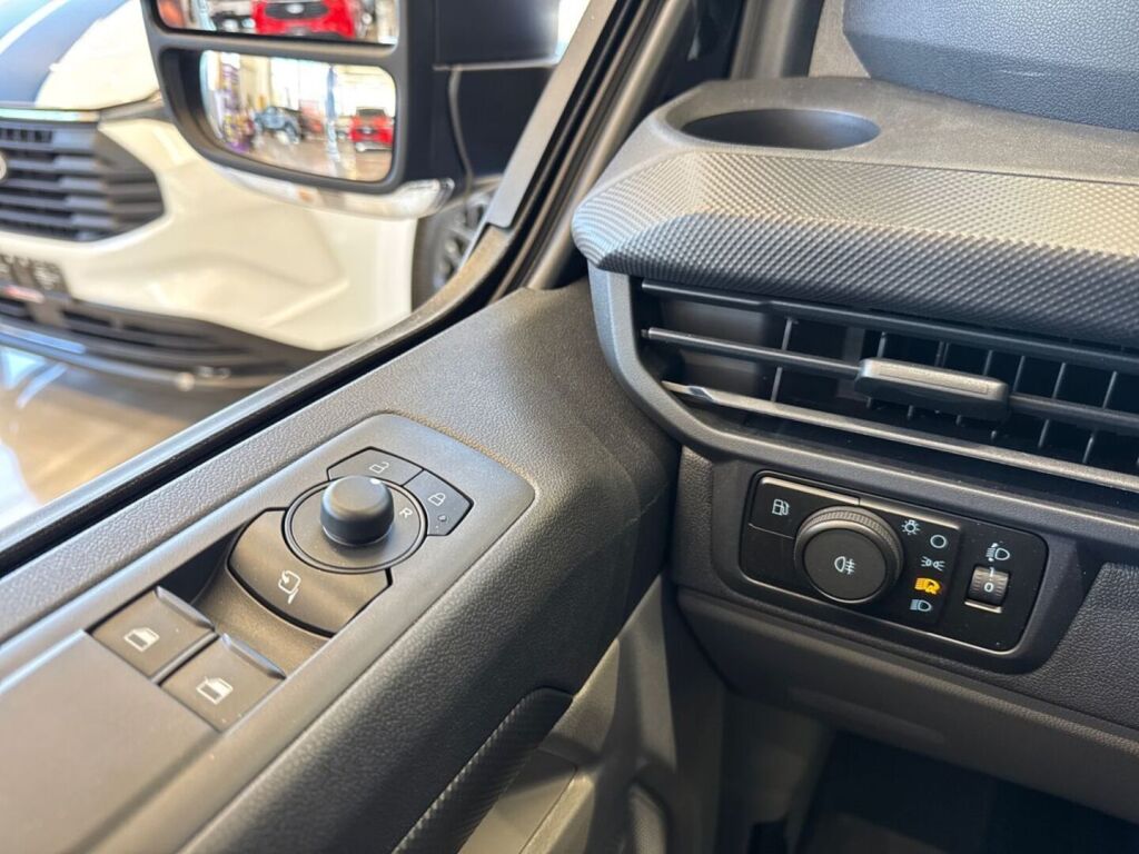Ford Transit Custom 2026 Agate Black