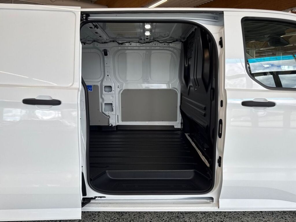 Ford Transit Custom 2026 Frozen White