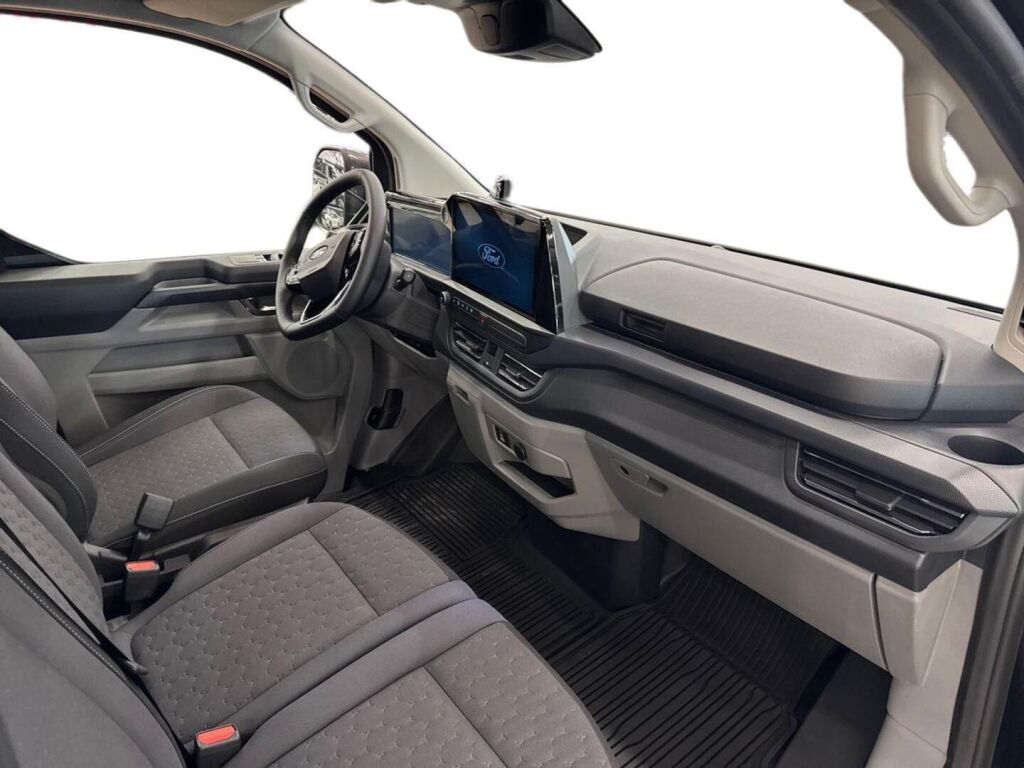 Ford Transit Custom 2026 Magnetic
