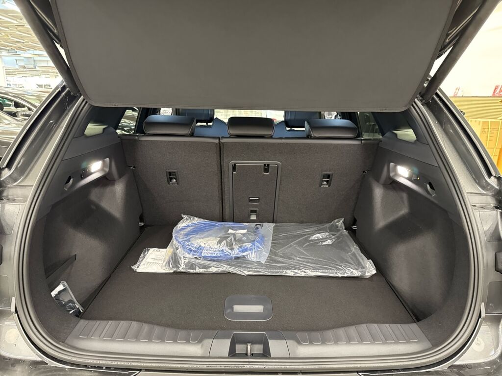 Ford Explorer 2026 Harmaa