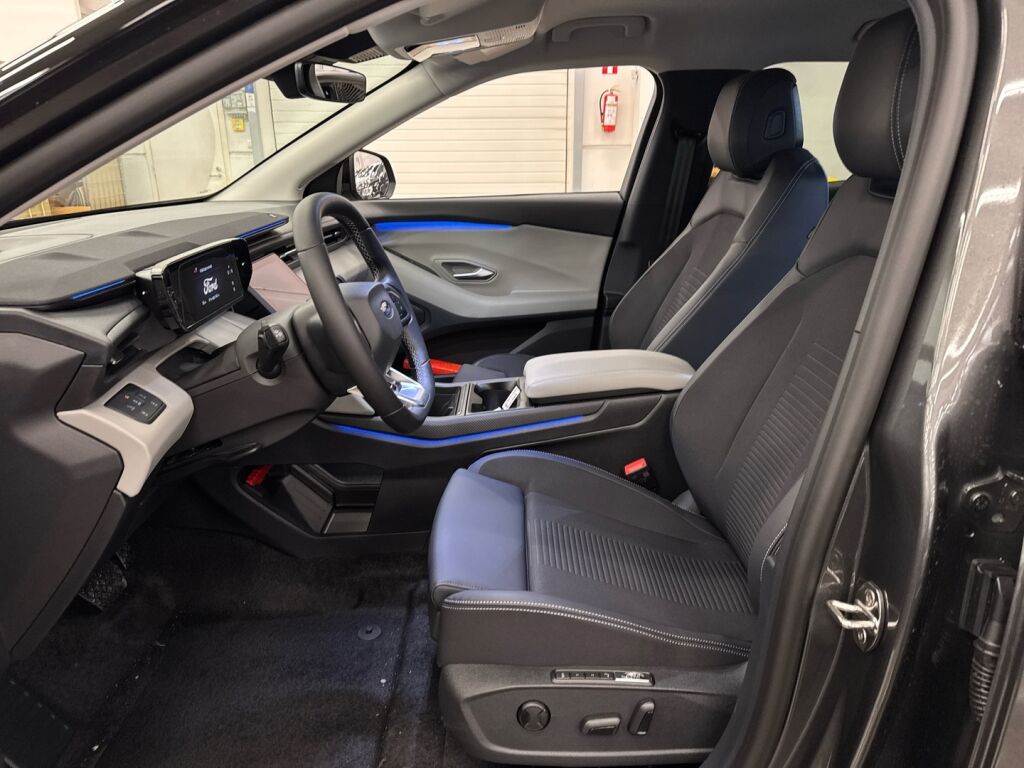 Ford Explorer 2026 Harmaa