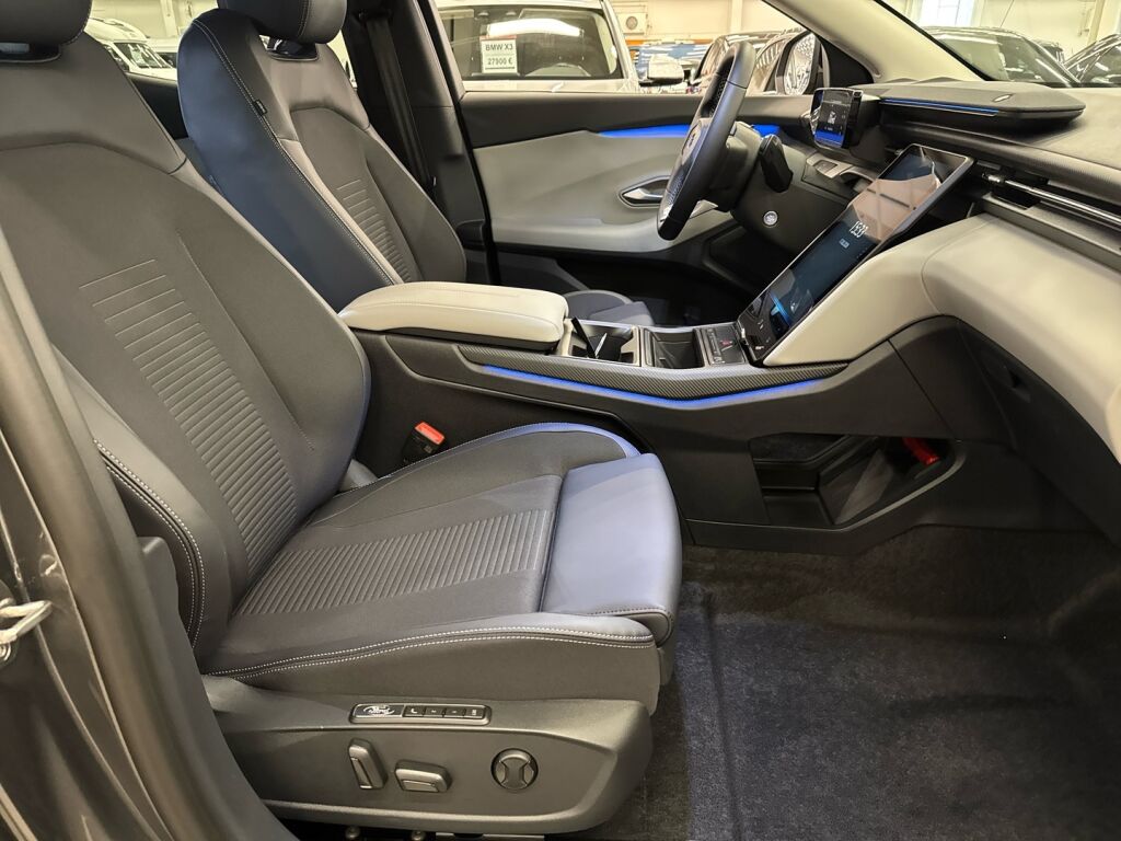 Ford Explorer 2026 Harmaa