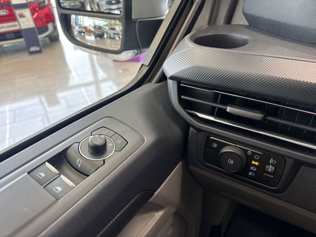 Ford Transit Custom 2026 Grey Matter