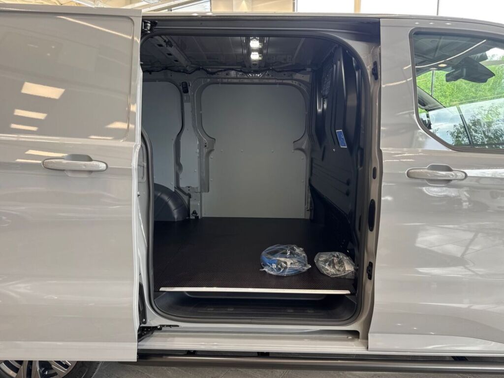 Ford Transit Custom 2026 Grey Matter