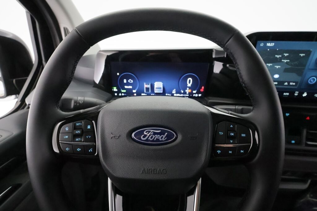 Ford Transit Custom 2026 Agate Black