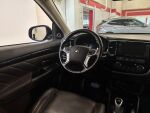 Mitsubishi Outlander PHEV 2015 Ruskea (beige)