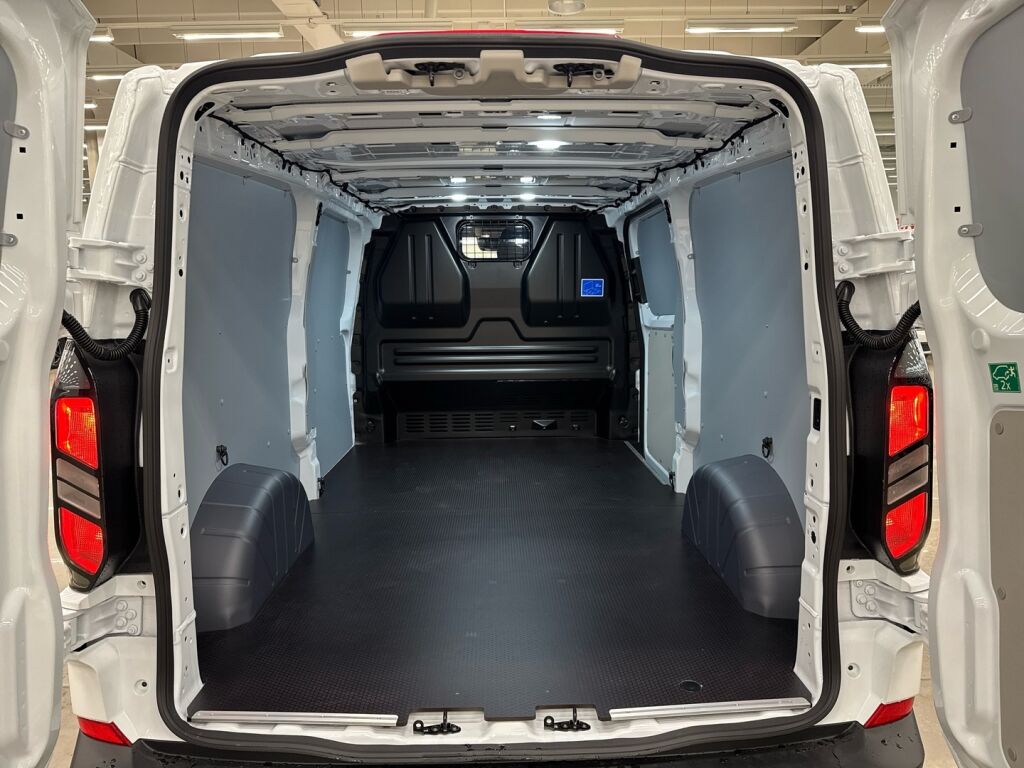 Ford Transit Custom 2026 Frozen White