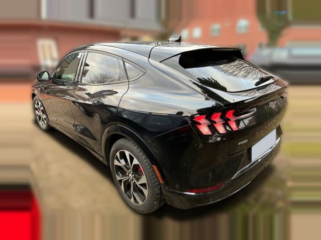 Ford Mustang Mach-E 2022 