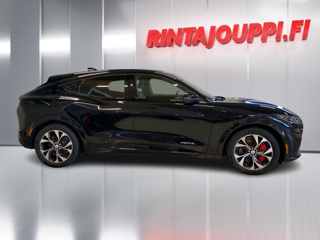 Ford Mustang Mach-E 2022 