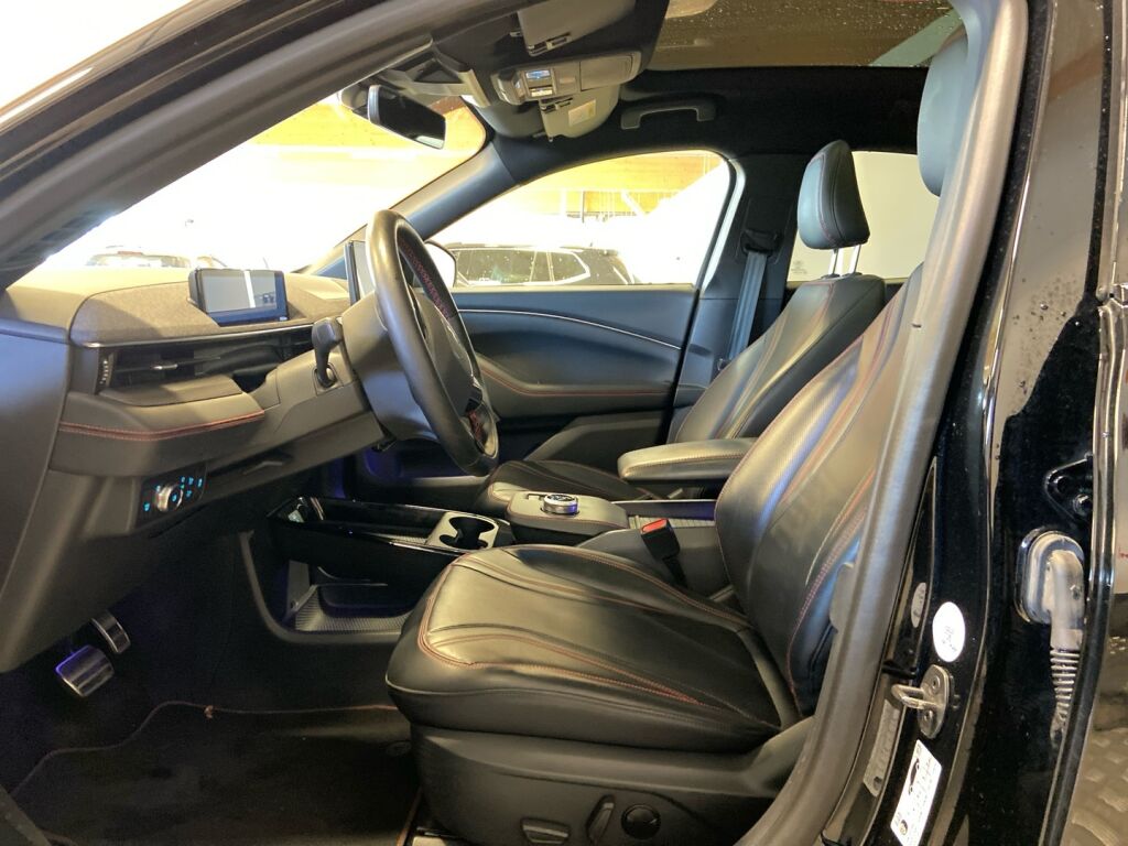 Ford Mustang Mach-E 2022 