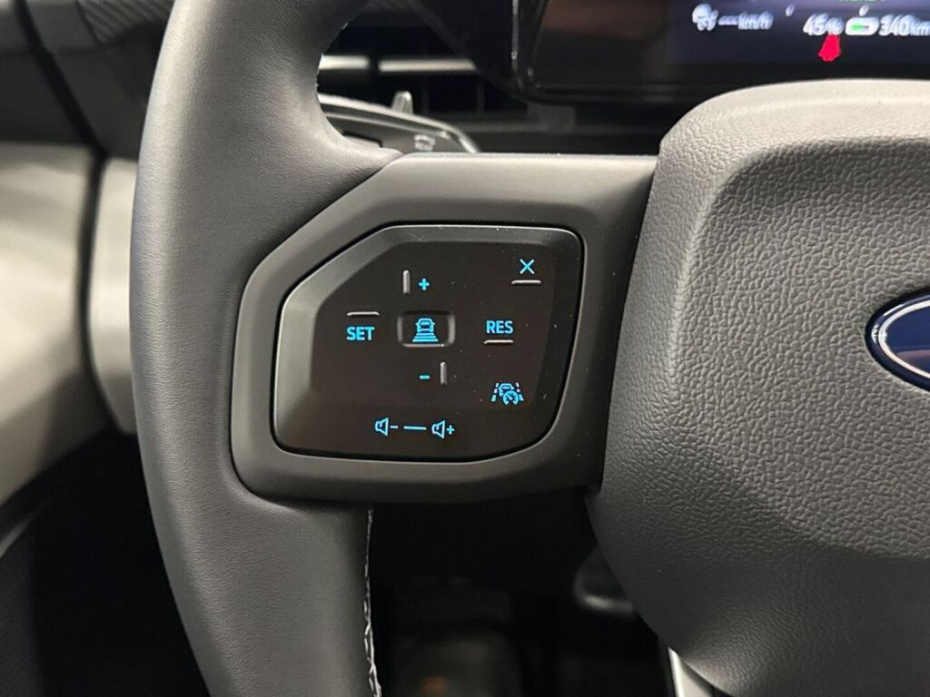 Ford Explorer 2026 Sininen