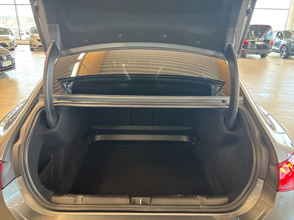 Mercedes-Benz EQE 2024 