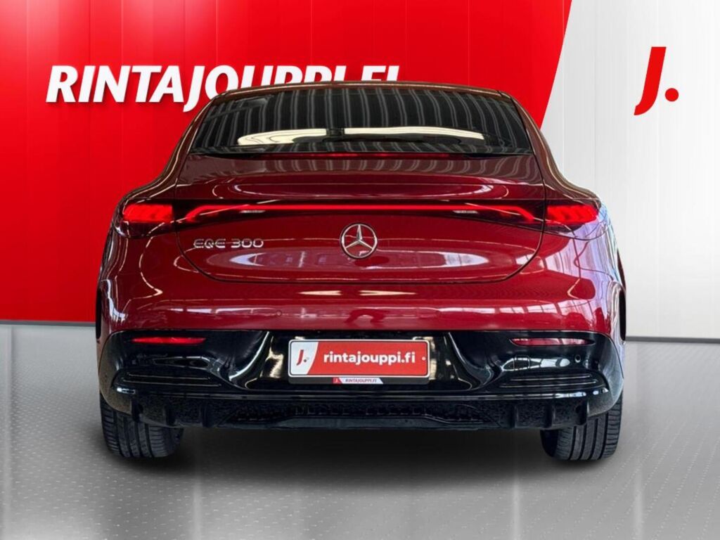 Mercedes-Benz EQE 2023 Punainen