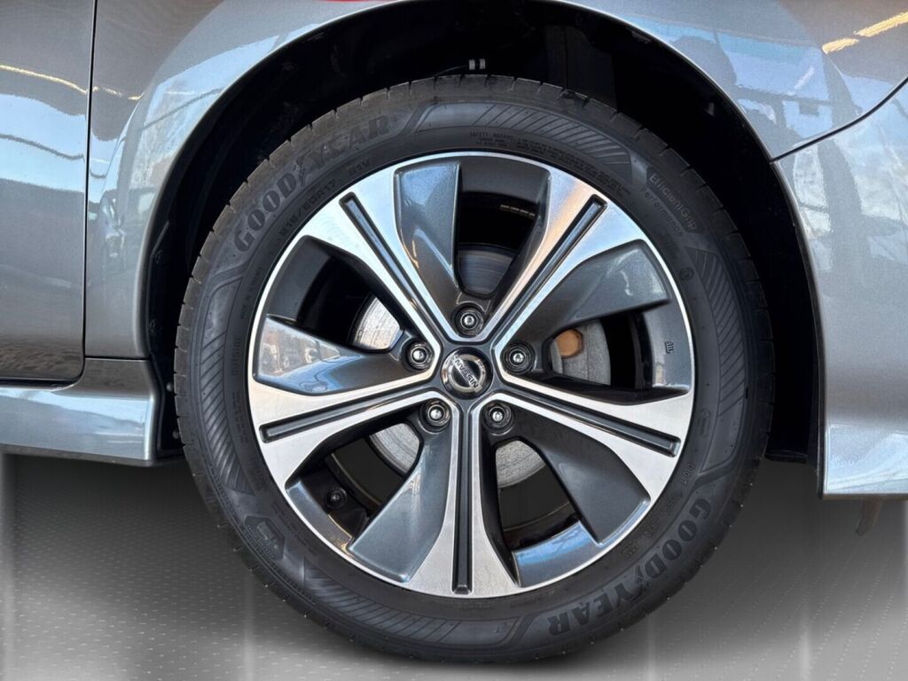 Nissan Leaf 2021 Harmaa