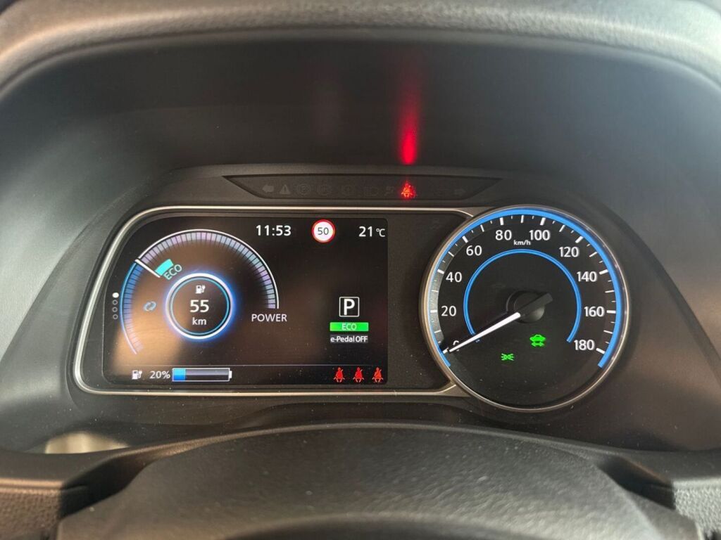 Nissan Leaf 2021 Harmaa