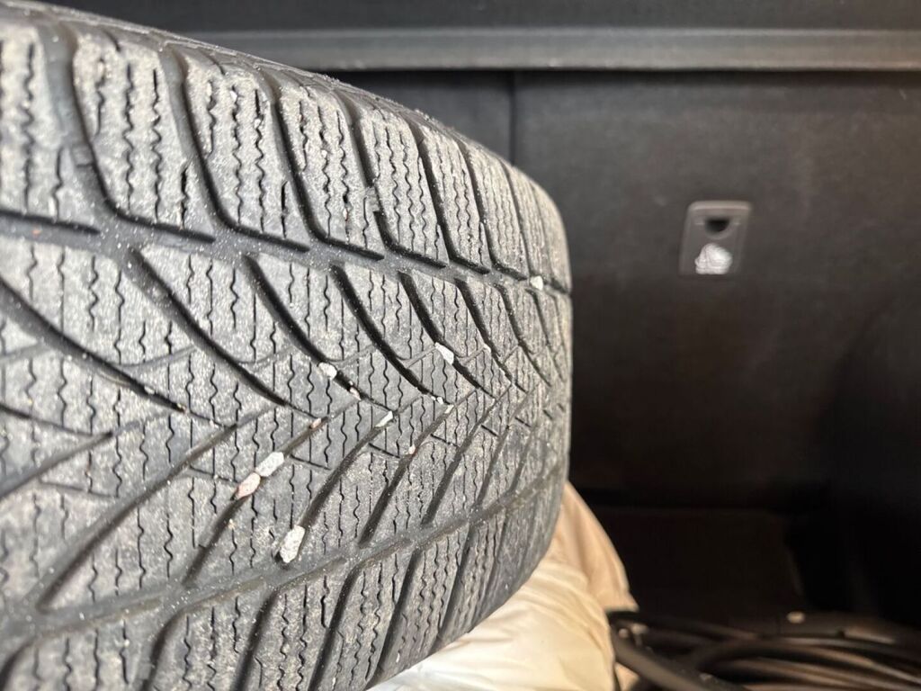 Nissan Leaf 2021 Harmaa