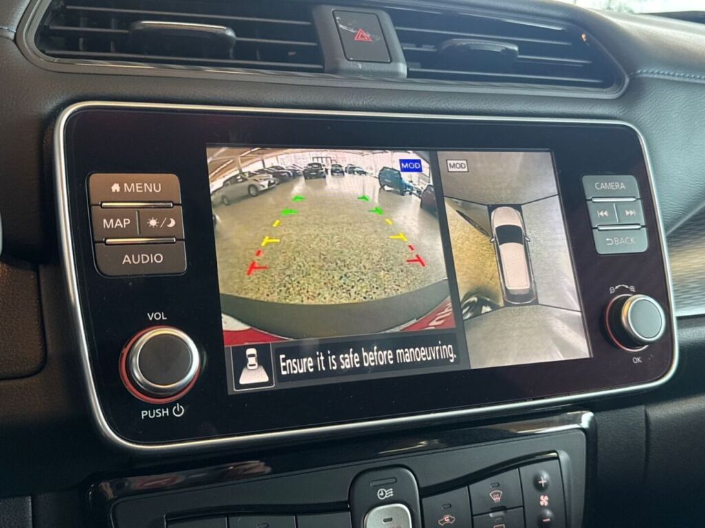 Nissan Leaf 2021 Harmaa