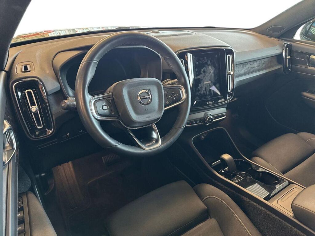 Volvo C40 2022 Vihreä (Sage Green)