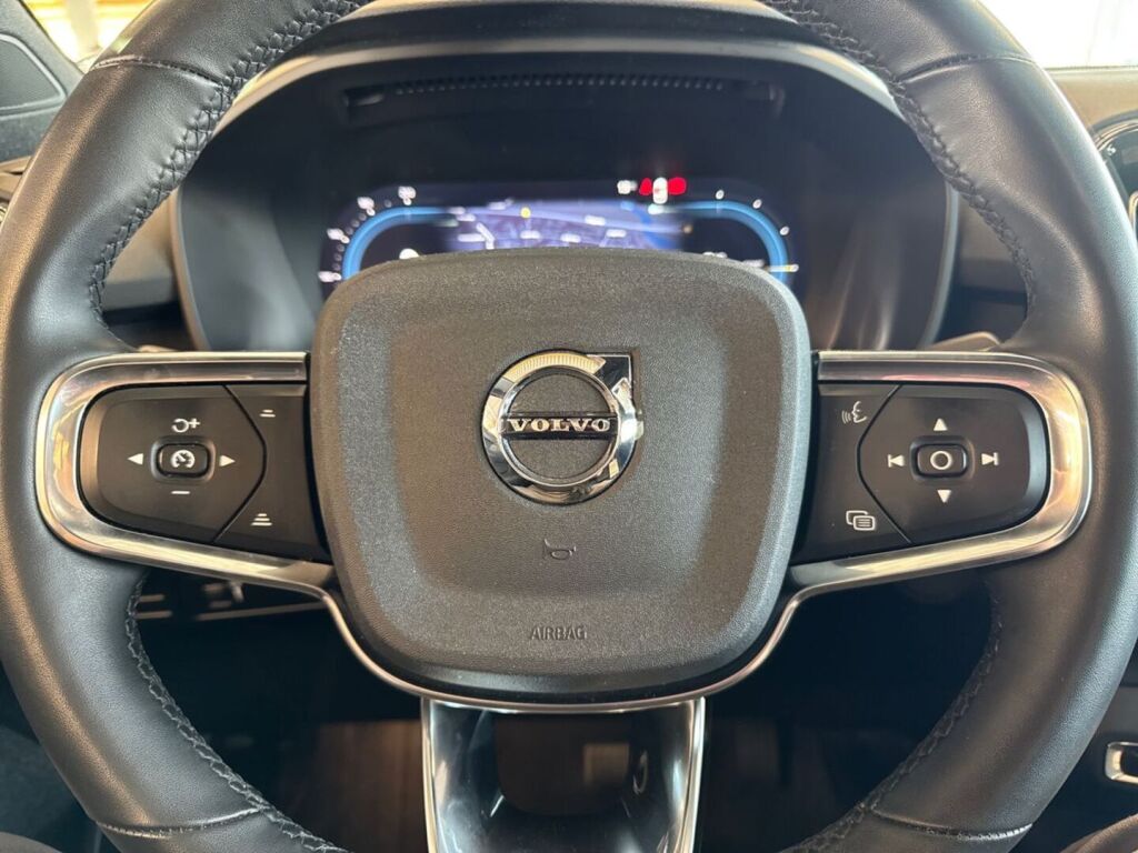 Volvo C40 2022 Vihreä (Sage Green)