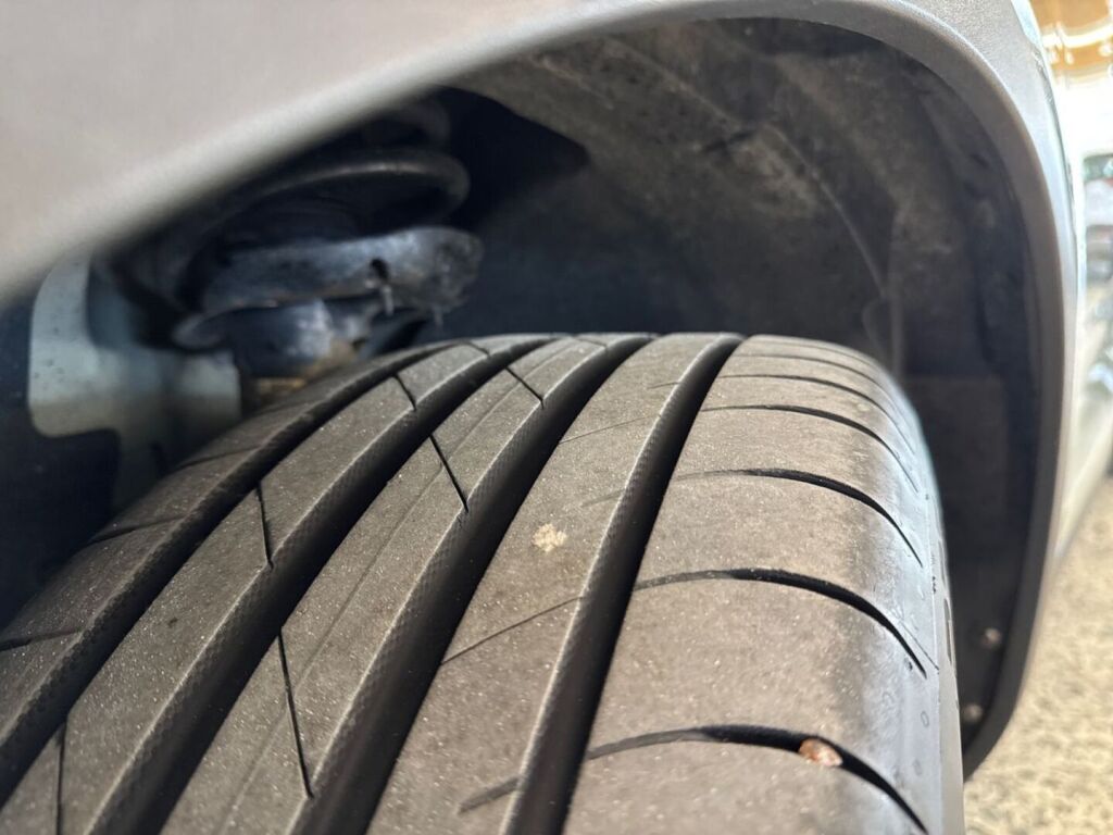 Volvo C40 2022 Vihreä (Sage Green)