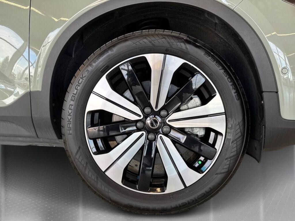 Volvo C40 2022 Vihreä (Sage Green)